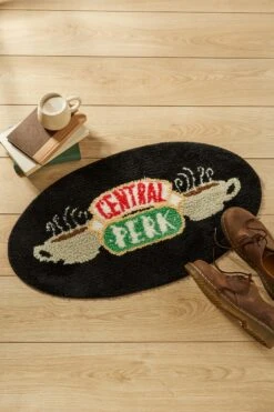 Typo Home Decor Friends Floor Rug -Typo 1684447 04 4
