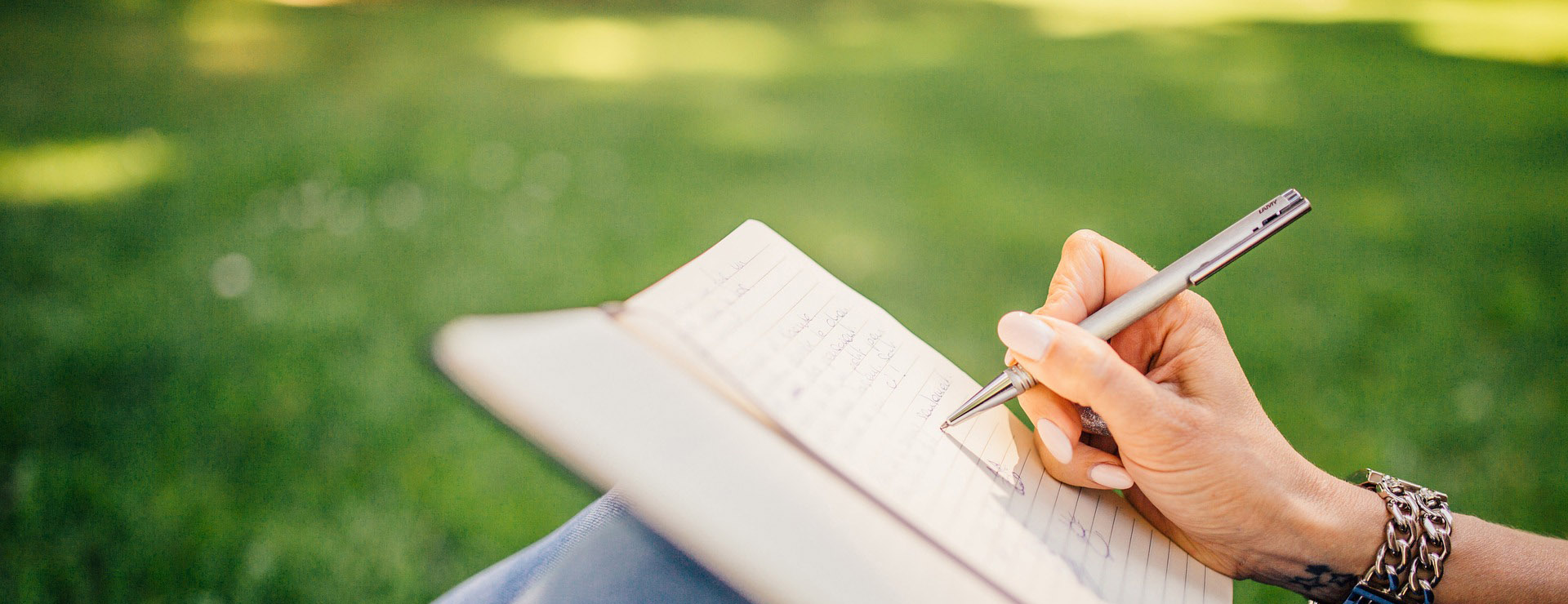 Typo 1 Typo -Typo writing 923882 1920